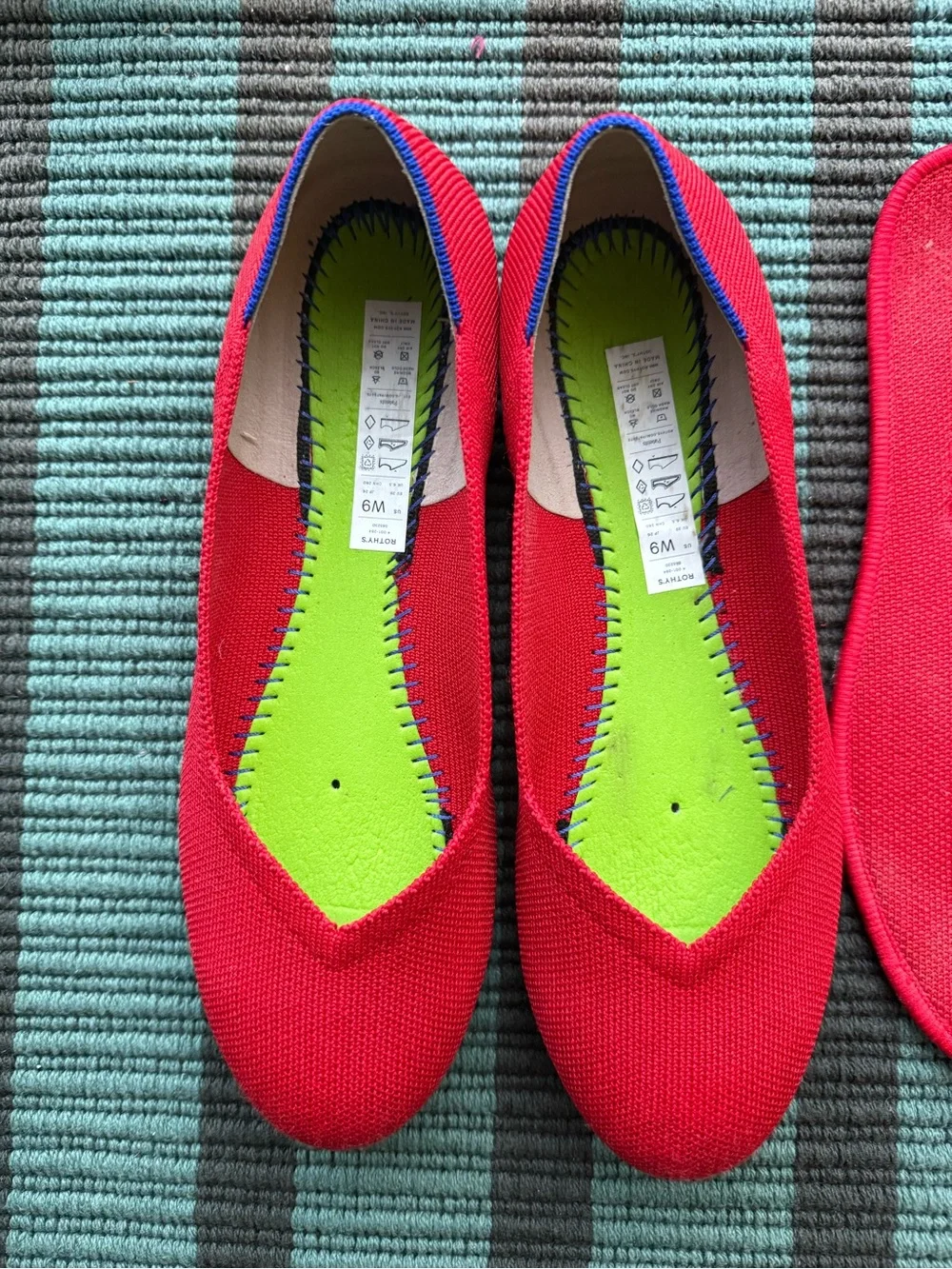 Rothy's The Almond Flat Chile Red V-Vamp Ballet Flats Size 9 Washable